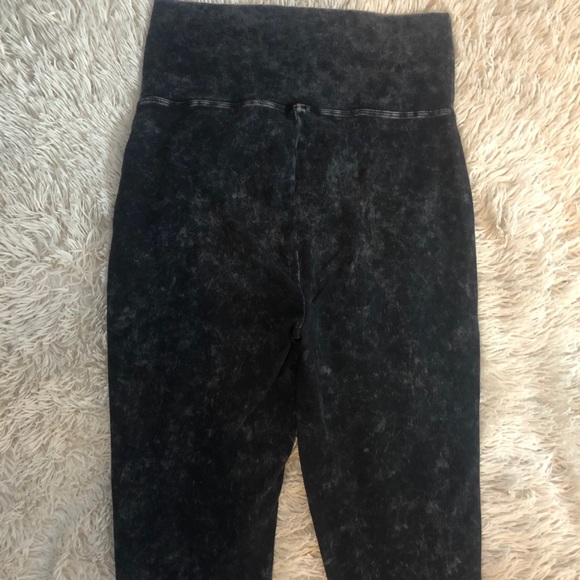 Gray stonewashed hi rise leggings - Picture 5 of 5